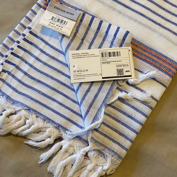 English Home towel - Picture 8 of 10